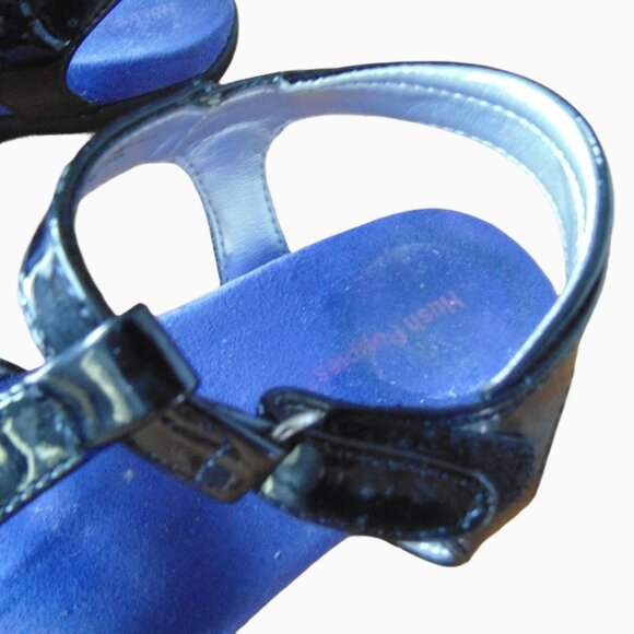 KIDS HUSH PUPPIES BLACK PATENT LEATHER SANDALS W/PEACE SYMBOLS SIZE 1M - Picture 6 of 15